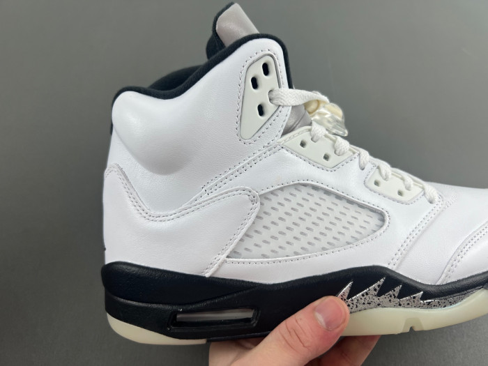 AIR JORDAN 5 RETRO