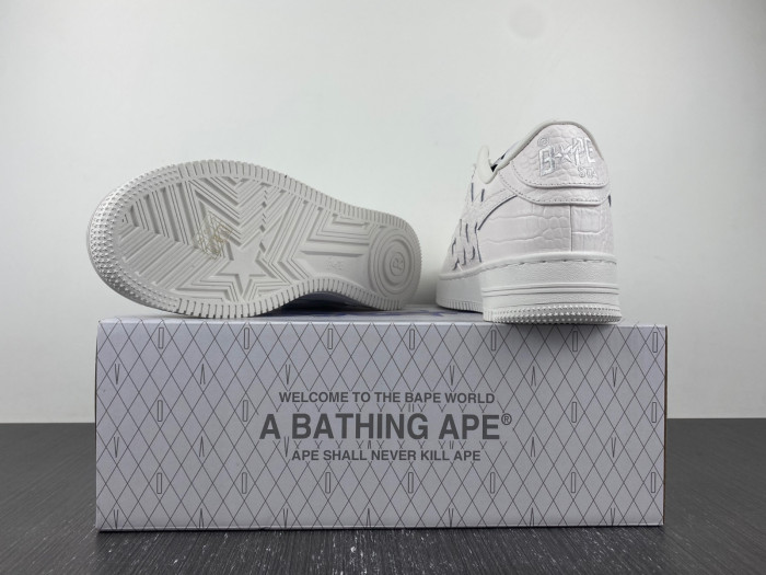B*PE SNEAKER