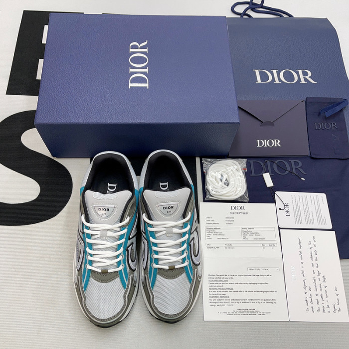 DR B30 Sneakers
